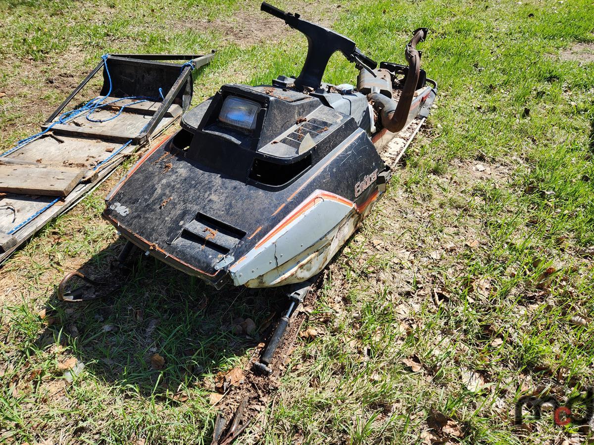 (3) Parts Snowmobiles & Sleigh